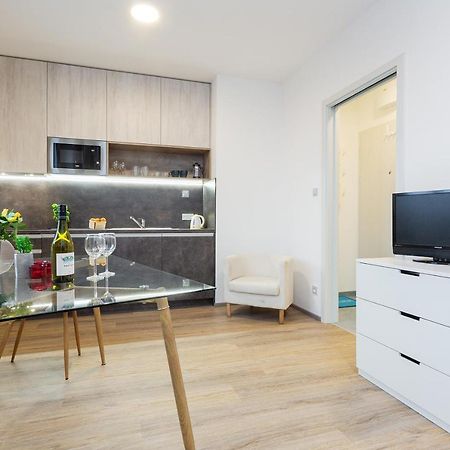 Harfa Apartments Prag Exteriör bild