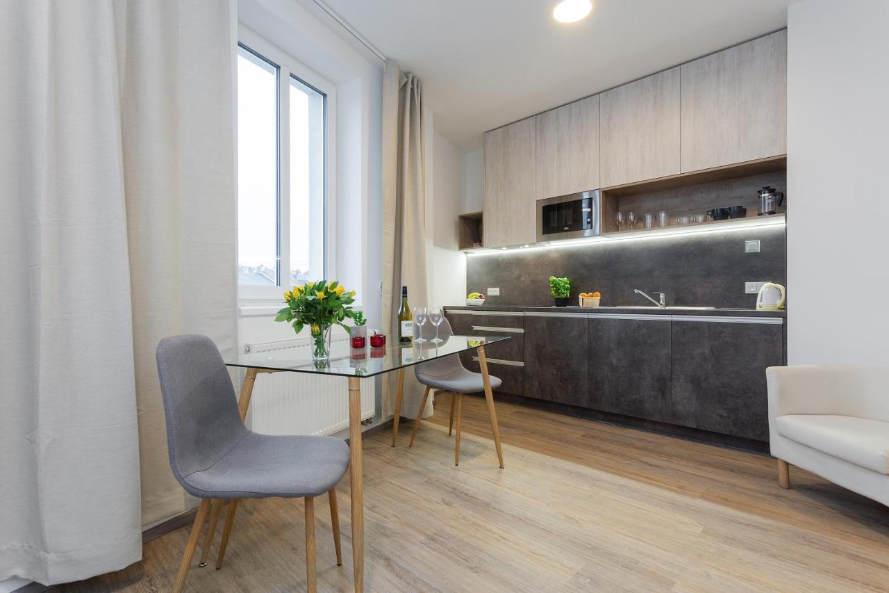 Harfa Apartments Prag Exteriör bild